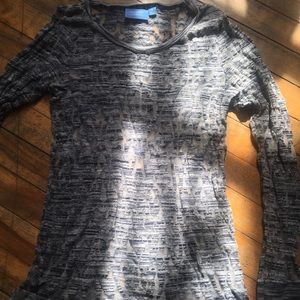 Vera Wang tunic top